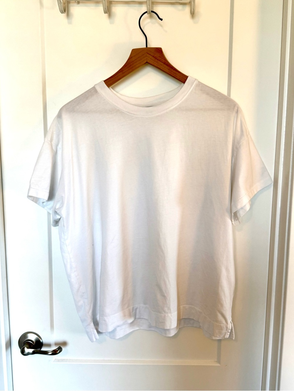 Old Navy woman’s Vintage Fit White Short Sleeve Crew Tee